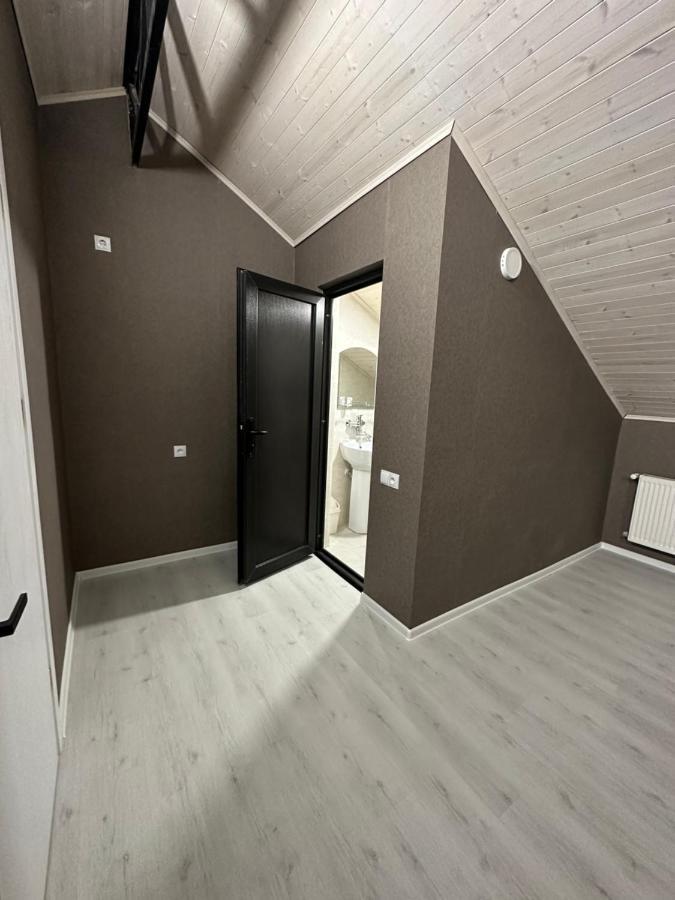 Guesthouse Chrdili Tbilisi ภายนอก รูปภาพ