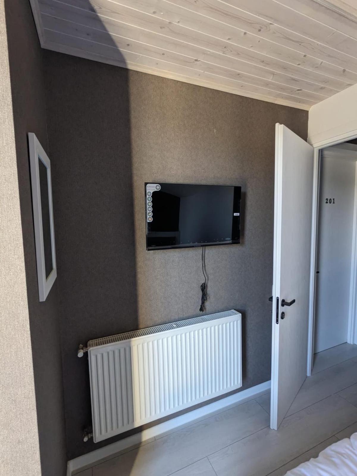Guesthouse Chrdili Tbilisi ภายนอก รูปภาพ